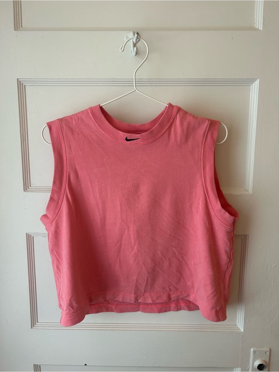Nike Tops - Nike Coral Pink Muscle Tank Crop Top